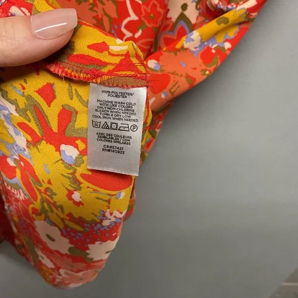 LOFT Outlet Floral Peplum Blouse Women's XS Sleeveless Button Front‎ - Picture 4 of 6